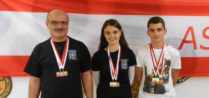 Mit 5x Gold und 1x Silber höchst erfolgreich: Familie Stefani Norbert (Senioren 1), Franziska (Juniorinnen), Johannes (Junioren)