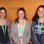 Silber und Bronze in der Klasse Jugend 2 weiblich: Hanna Köll (links im Bild) und Sarah Auer (rechts im Bild)